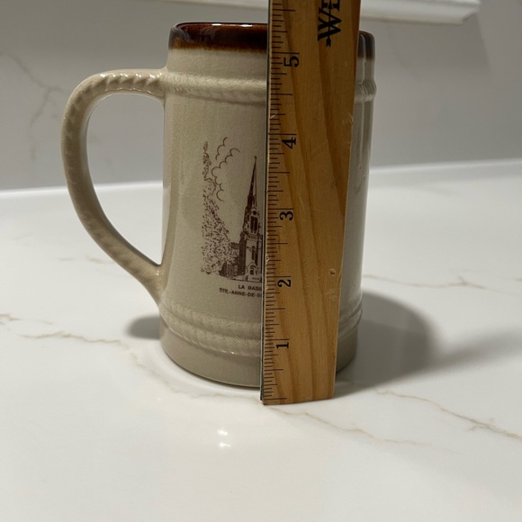 Brown Québec Ceramic Mug/Beer Stein with Historic City Design - Picture 7 of 8